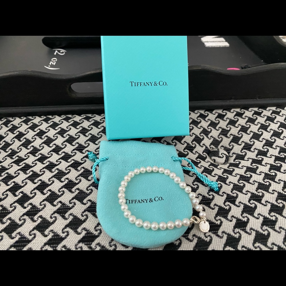 Tiffany & Co Sterling freshwater pearl bracelet